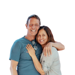 Portrait of Morne & Erina van der Walt embracing and smiling